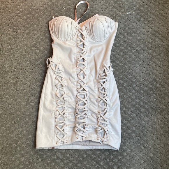 HOUSE OF CB 'Irvina' Suedette Dove Grey Strapless Dress SIZE XS - Picture 3 of 6